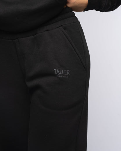 Taller straight leg jogger in black