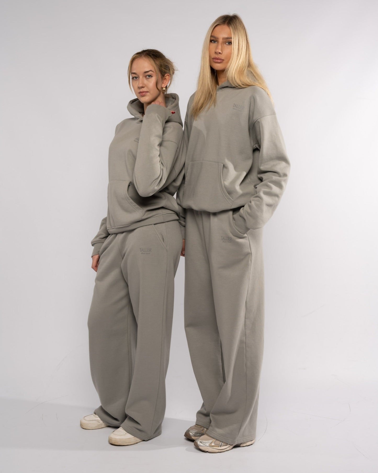 Taller hoodie in grey