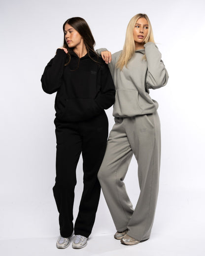 Taller straight leg jogger in black